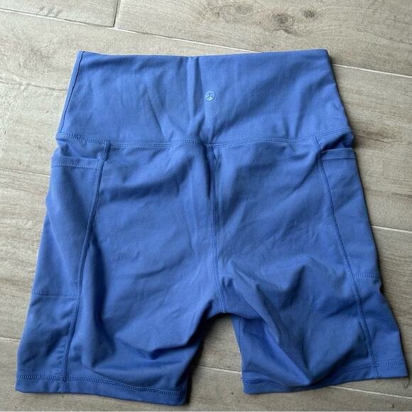 Danskin Blue and Black Biker Shorts Set-women’s size Medium - Picture 4 of 8